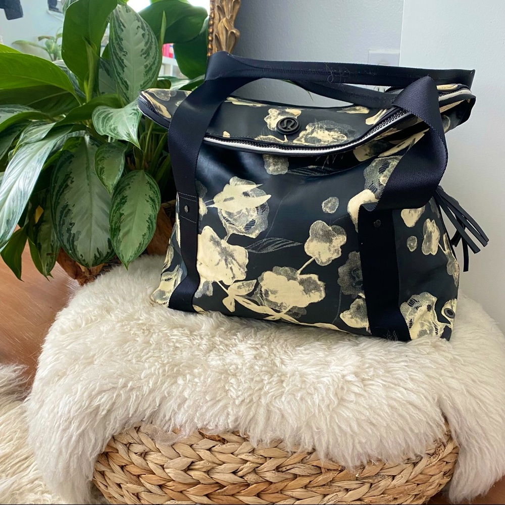 lululemon athletica Black and Cream Floral Bag